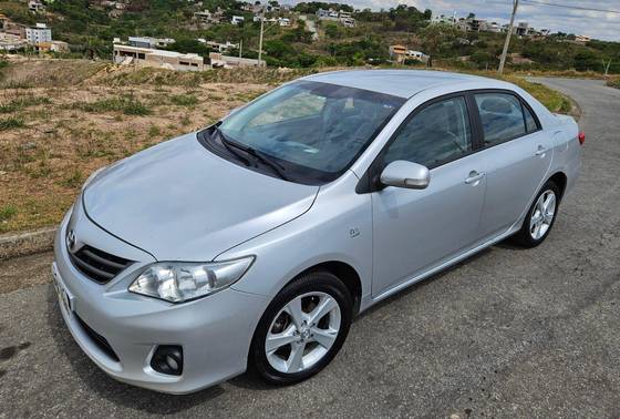 TOYOTA COROLLA 2.0 XEI 16V FLEX 4P AUTOMÁTICO